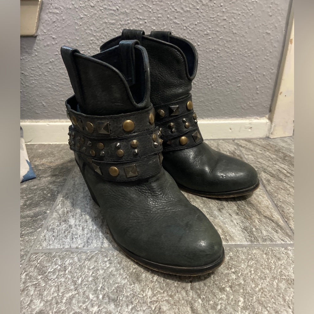 Corral ankle boots sz 8.5 women